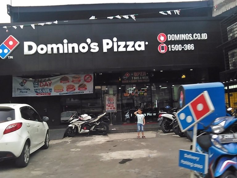 pt dom pizza indonesia -- domino's pizza