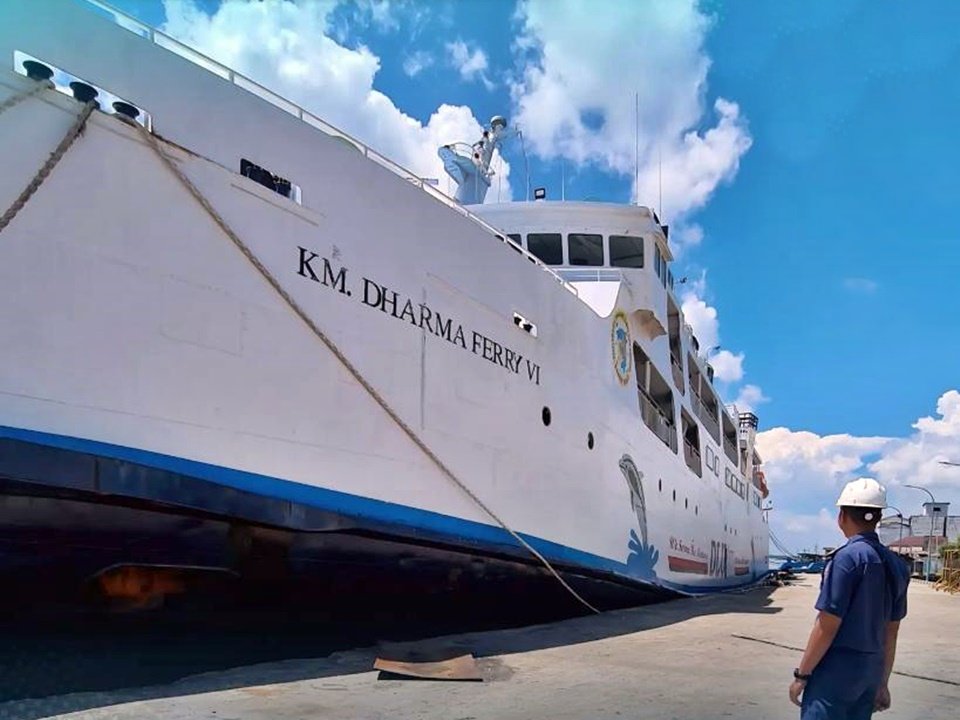 You are currently viewing Jadwal KM Dharma Ferry VI April 2025