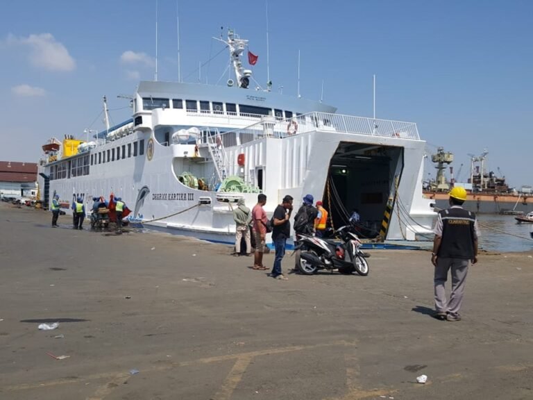 km dhar;ma kartika iii -- jadwal kapal ferry 2025