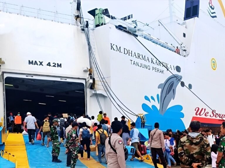 km dharma kartika v -- jadwal kapal ferry 2024