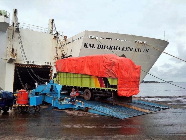 km dharma kencana VII -- jadwal kapal ferry november 2024