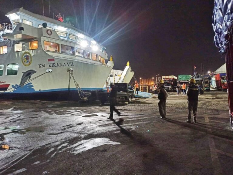 km kirana vii -- jadwal kapal ferry 2025