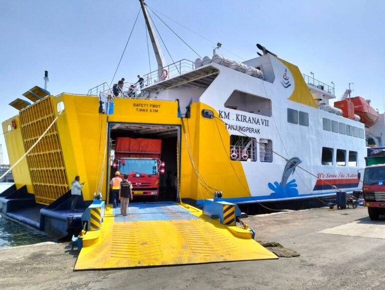 km kirana vii - jadwal kapal ferry surabaya - lombok - surabaya 2024