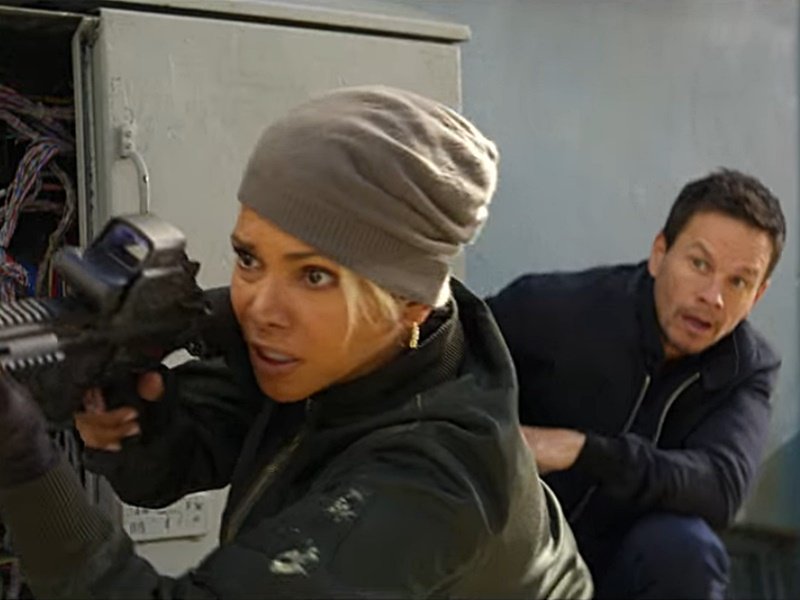 the union - mark wahlberg spy inggris 